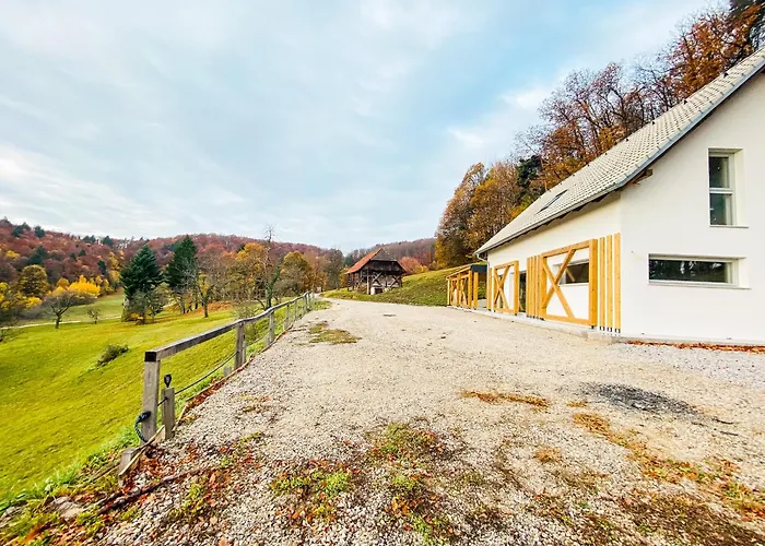 Holiday home Koca Odmev Obolno