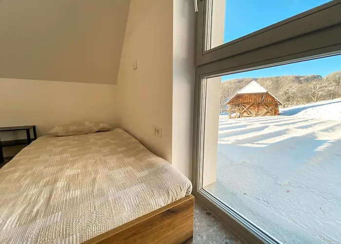 Holiday home Koca Odmev Obolno